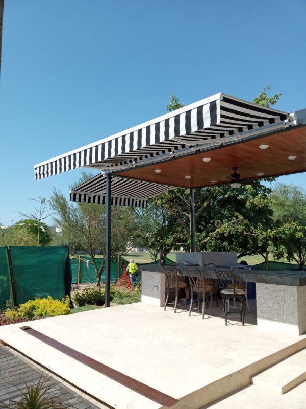 Toldo de proyección